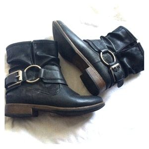 Crown Vintage Vegan Beauty Boots Moto